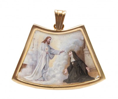 Broches, camafeos y pendientes